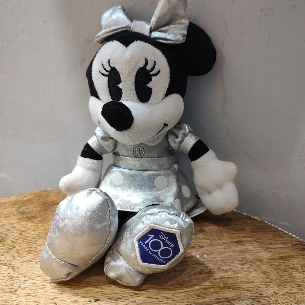 Disney Minnie Mouse 8